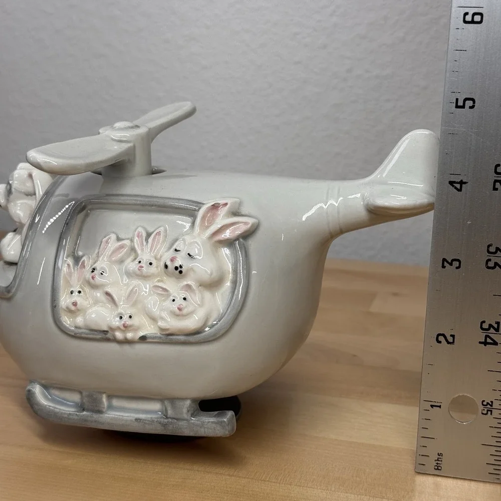 Rare Quon-quon Bunny Airplane 